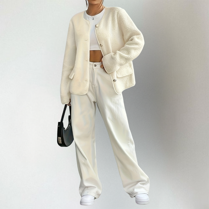 Quinn - Comfortable Cardigan