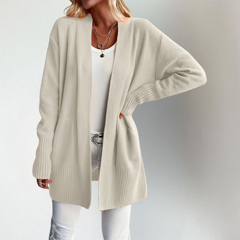 Natalia - Comfortable Cardigan