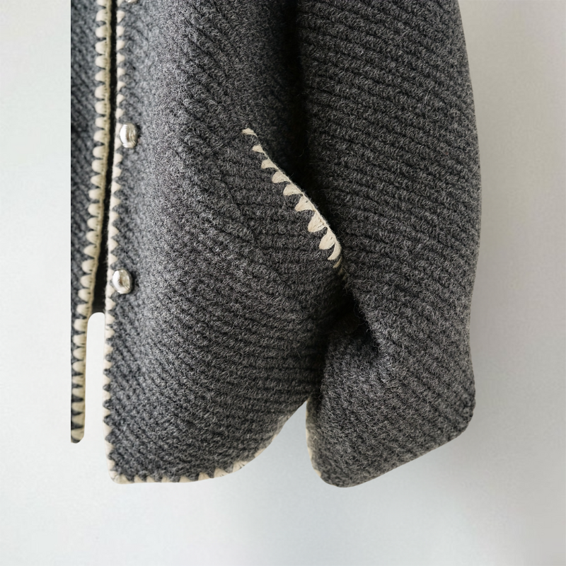 Allison - Elegant Cardigan