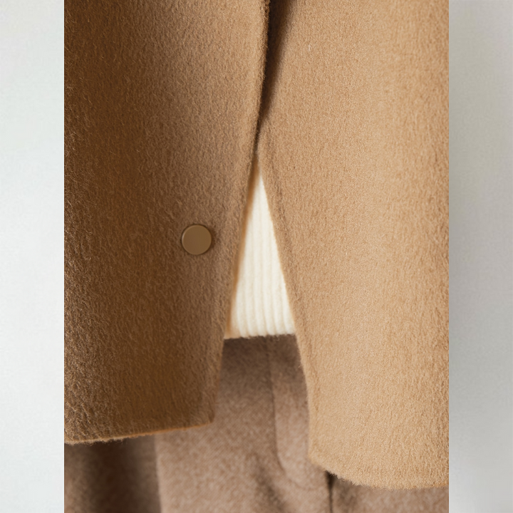 Emery - Elegant Cardigan