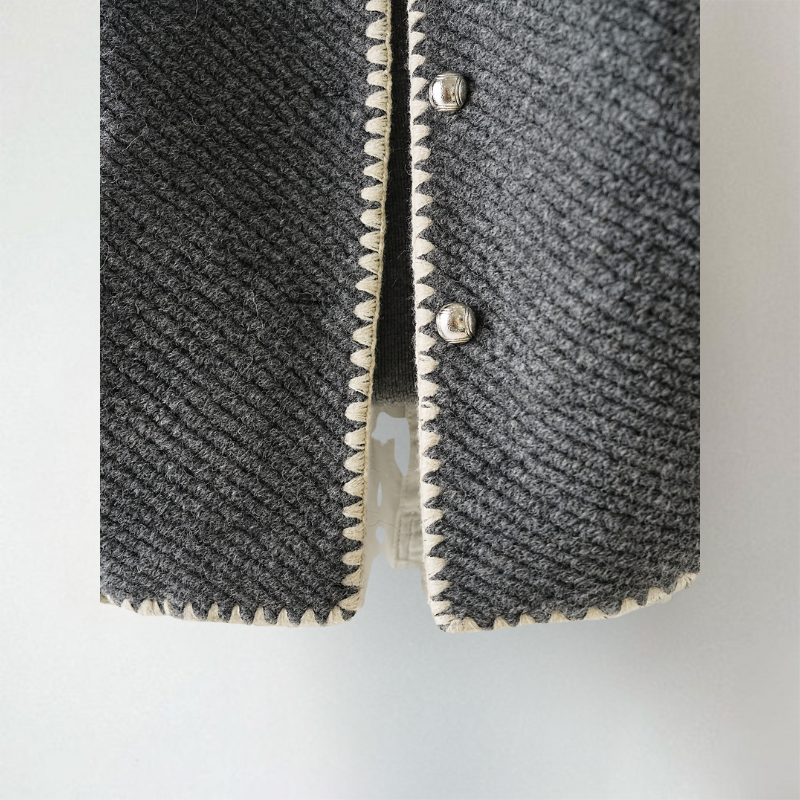 Allison - Elegant Cardigan