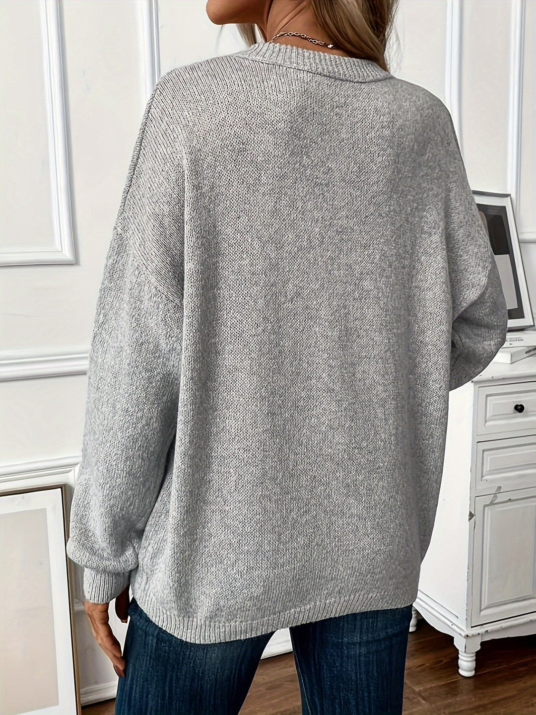 Logan - Soft Knitted Sweater with Relaxed Elegance