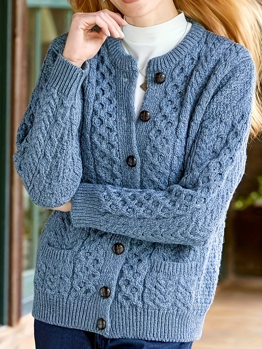 Bella - Elegant Cardigan