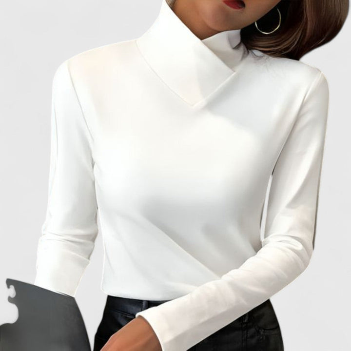 Ella - Elegant Turtleneck Fit
