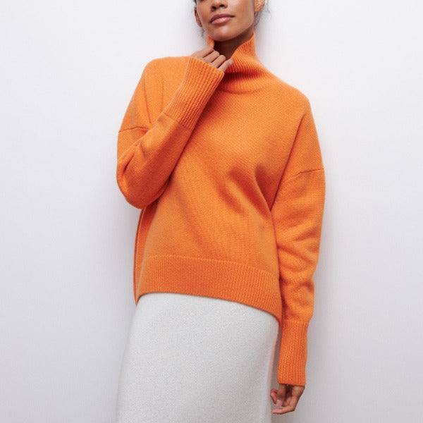 Hannah - Luxe Turtleneck Sweater