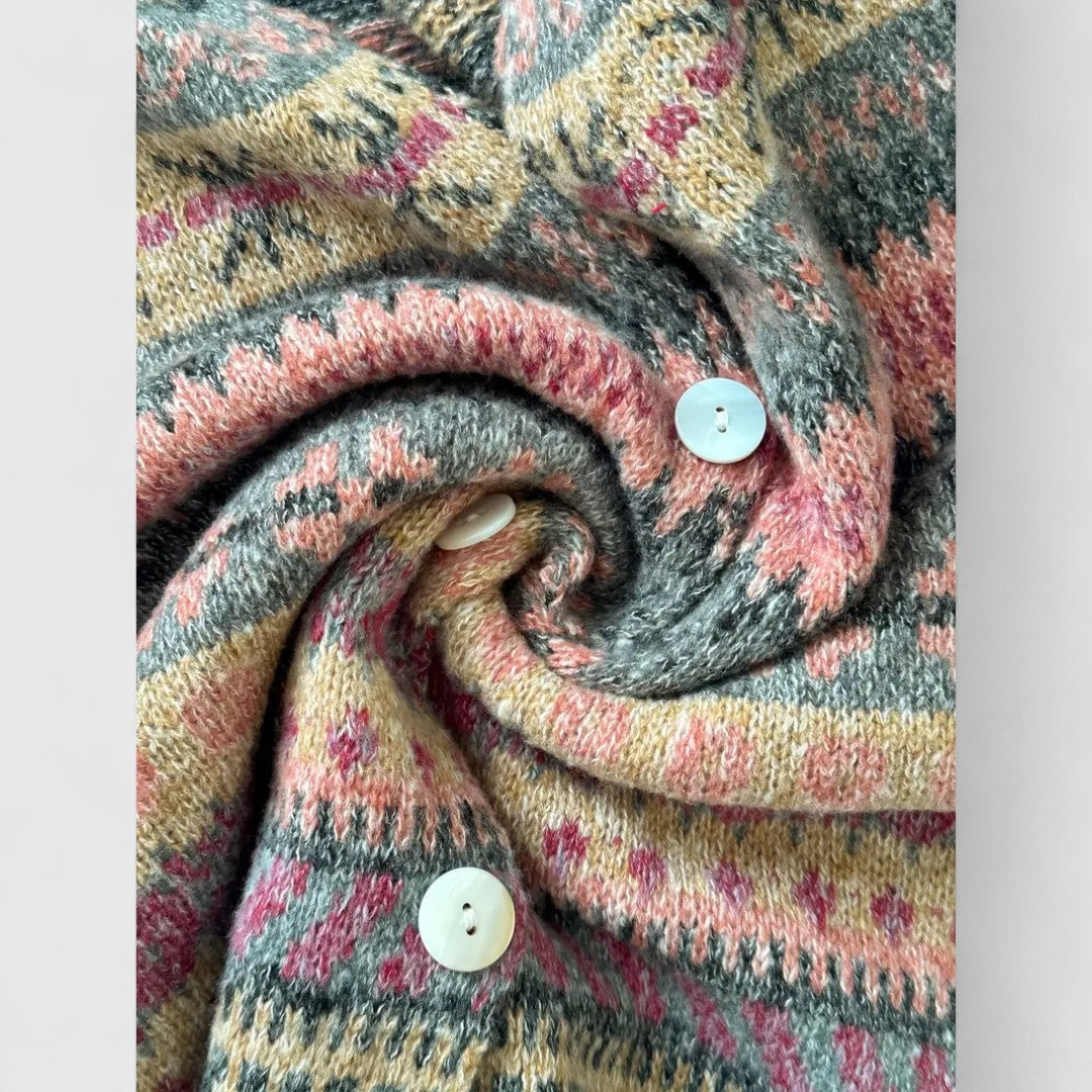 Genesis - Elegant Cardigan